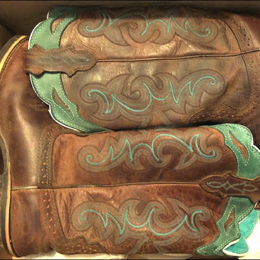 JUSTIN COWGIRL/COWBOY BOOTS